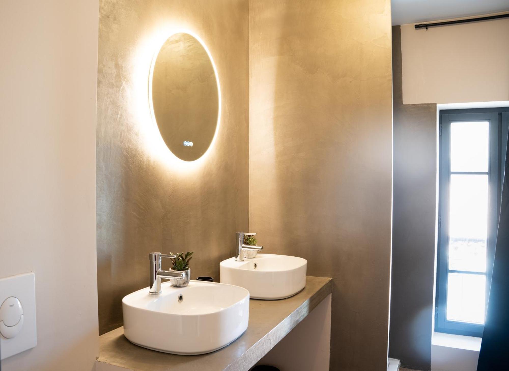 Apartament Joli Climatise Centre A 300m Du Theatre Antique *